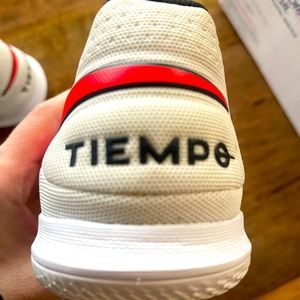 Nike Tiempo Indoor soccer cleats size 7.5 men’s